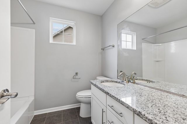 43 Palisades Boulevard, Hawthorn Woods, IL 60047