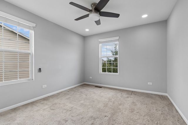 43 Palisades Boulevard, Hawthorn Woods, IL 60047