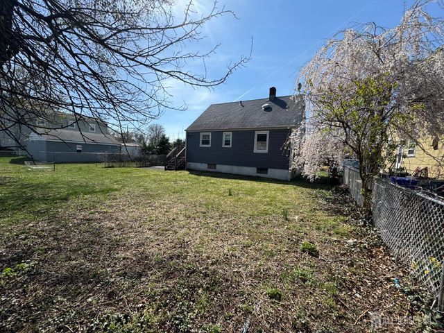 65 Lehigh Avenue, Piscataway, NJ 08854