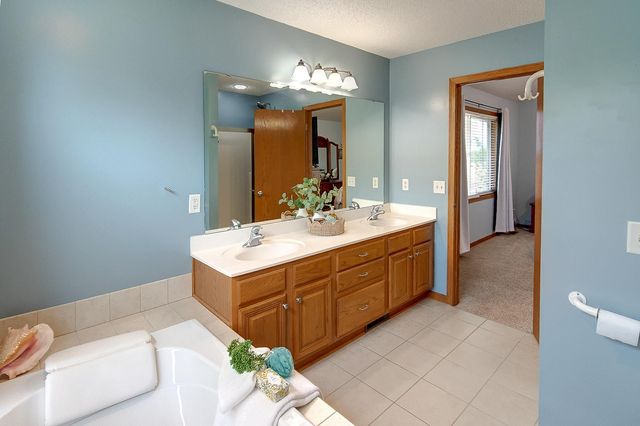 1419 12th Street SE, New Prague, MN 56071