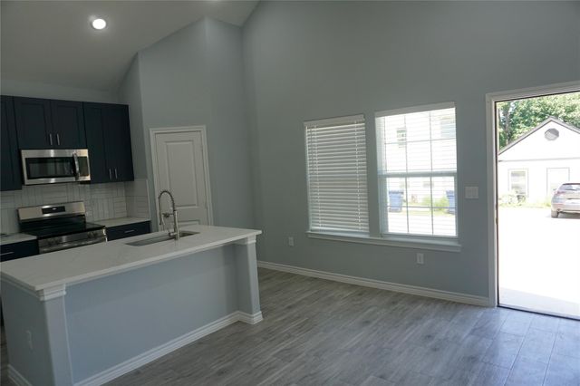 11751 White Cedar, Willis, TX 77318