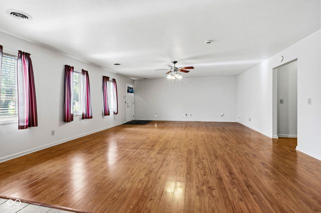 1711 Lafayette Avenue UNIT 11, Lebanon, IN 46052