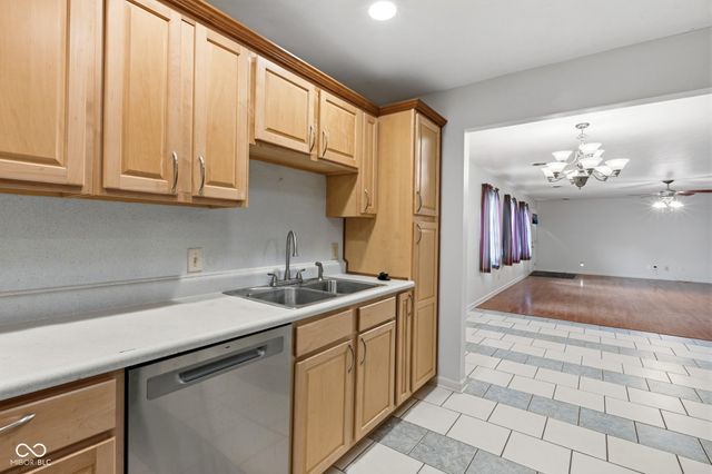 1711 Lafayette Avenue UNIT 11, Lebanon, IN 46052