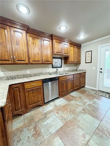 100 Tall Timber Cove, Dover, AR 72837