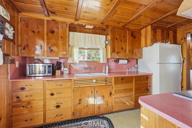 50015 Lilac Lane, Oakhurst, CA 93644