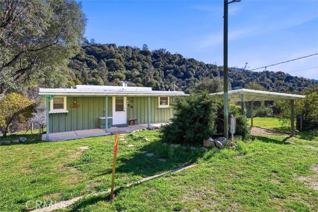 50015 Lilac Lane, Oakhurst, CA 93644