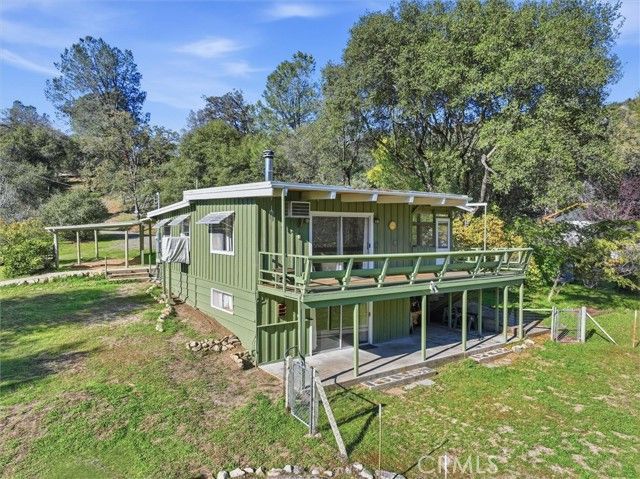 50015 Lilac Lane, Oakhurst, CA 93644