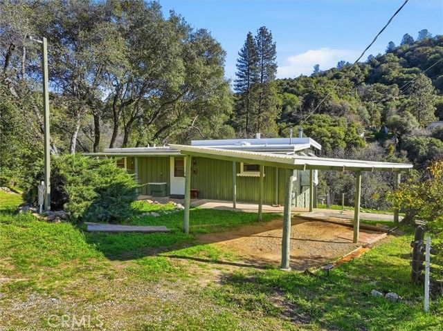 50015 Lilac Lane, Oakhurst, CA 93644