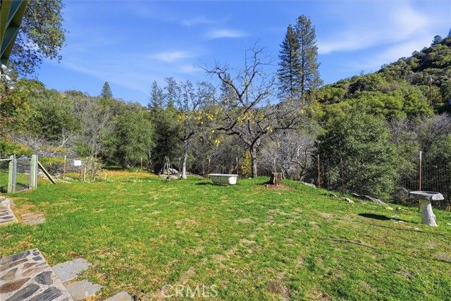 50015 Lilac Lane, Oakhurst, CA 93644