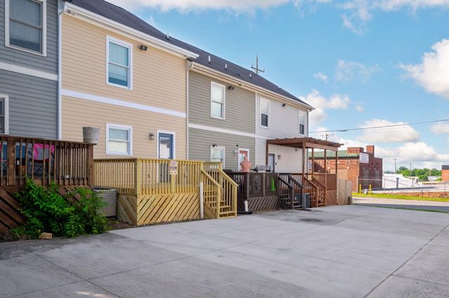1077 Park Avenue, Chattanooga, TN 37403