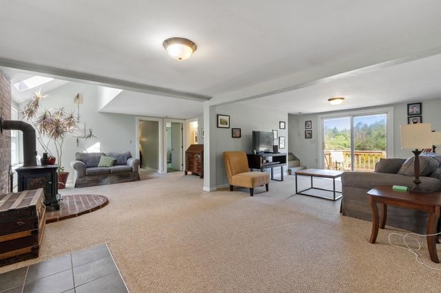 163 Rowley Hill Rd, Sterling, MA 01564