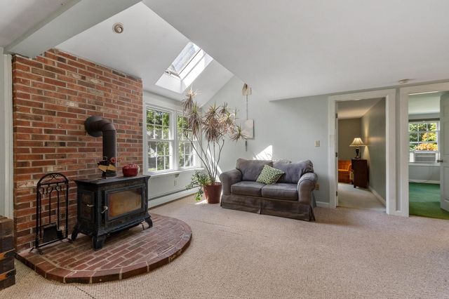 163 Rowley Hill Rd, Sterling, MA 01564