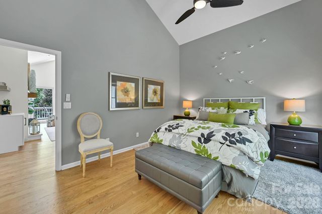 77 Carriage West Drive, Hendersonville, NC 28791