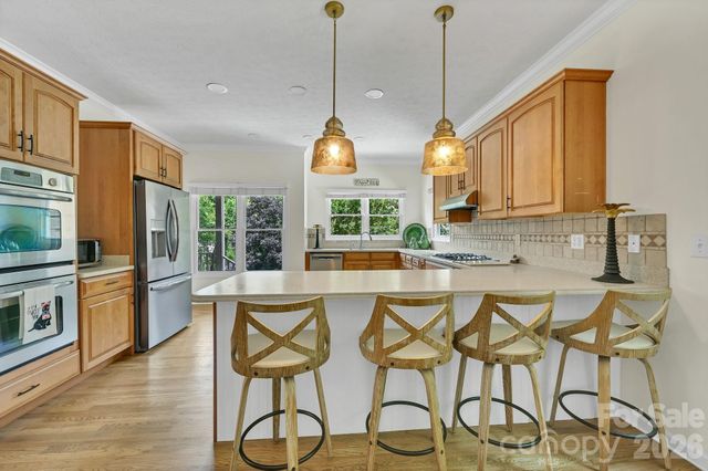 77 Carriage West Drive, Hendersonville, NC 28791