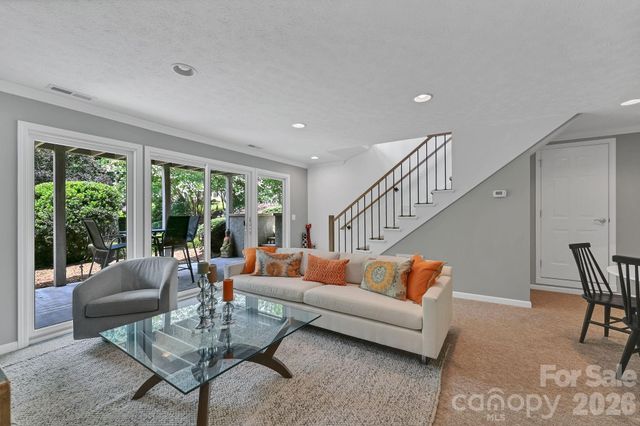 77 Carriage West Drive, Hendersonville, NC 28791