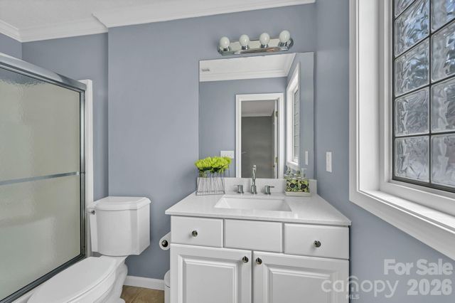 77 Carriage West Drive, Hendersonville, NC 28791