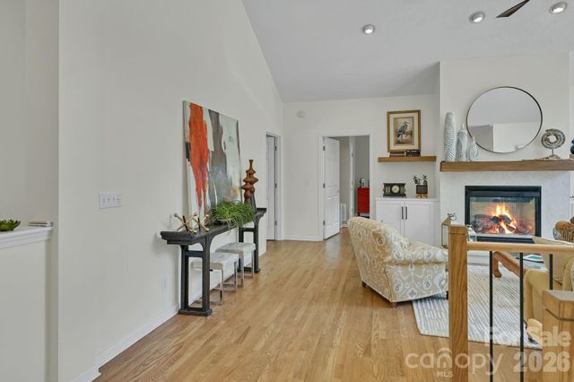 77 Carriage West Drive, Hendersonville, NC 28791
