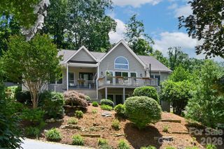 77 Carriage West Drive, Hendersonville, NC 28791