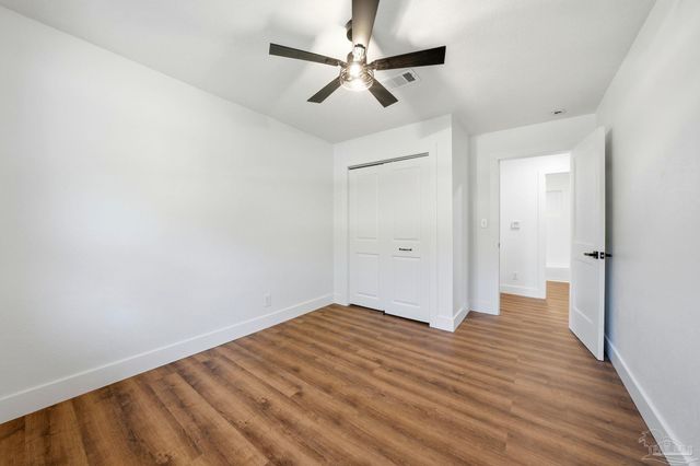 809 Coulter Ave, Cantonment, FL 32533