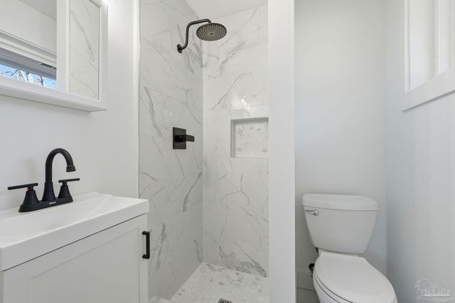 809 Coulter Ave, Cantonment, FL 32533