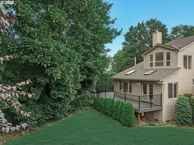 1514 Ne MARINE Dr, Portland, OR 97211