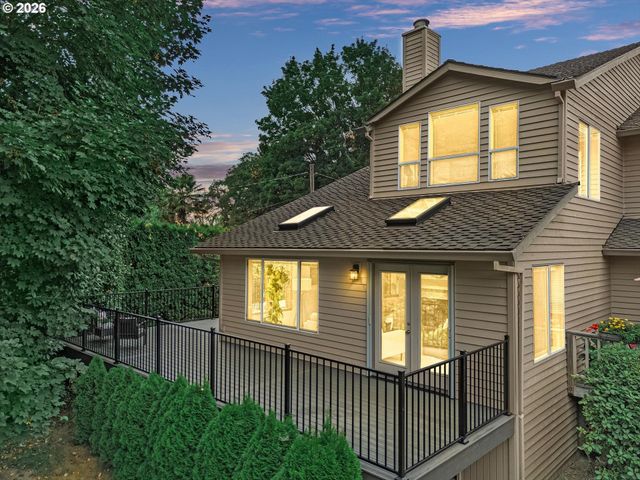1514 Ne MARINE Dr, Portland, OR 97211