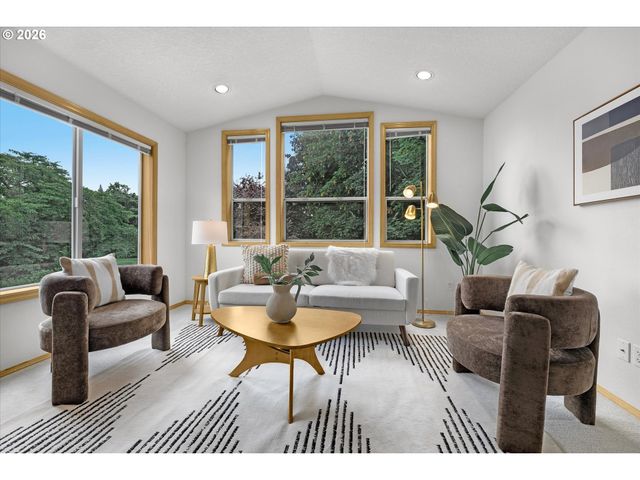 1514 Ne MARINE Dr, Portland, OR 97211