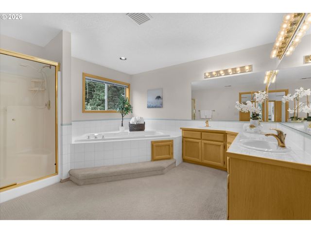 1514 Ne MARINE Dr, Portland, OR 97211