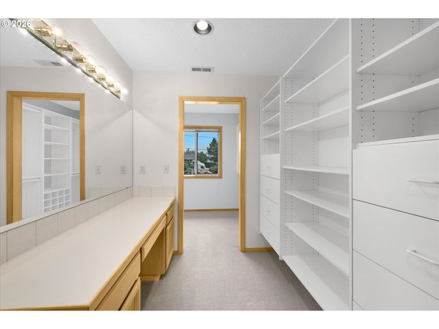 1514 Ne MARINE Dr, Portland, OR 97211