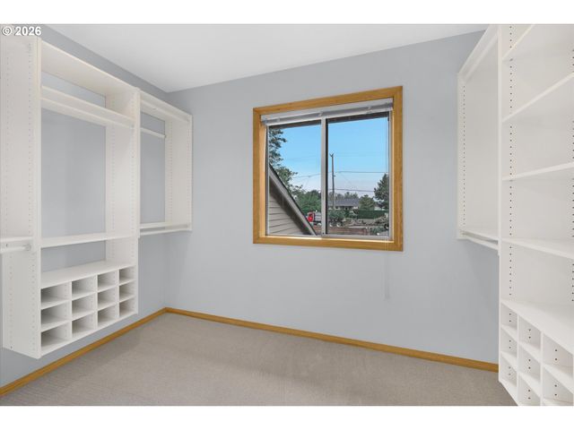 1514 Ne MARINE Dr, Portland, OR 97211