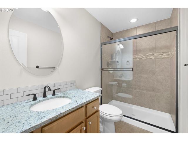 1514 Ne MARINE Dr, Portland, OR 97211