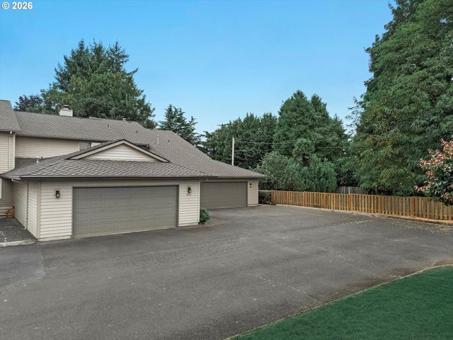 1514 Ne MARINE Dr, Portland, OR 97211