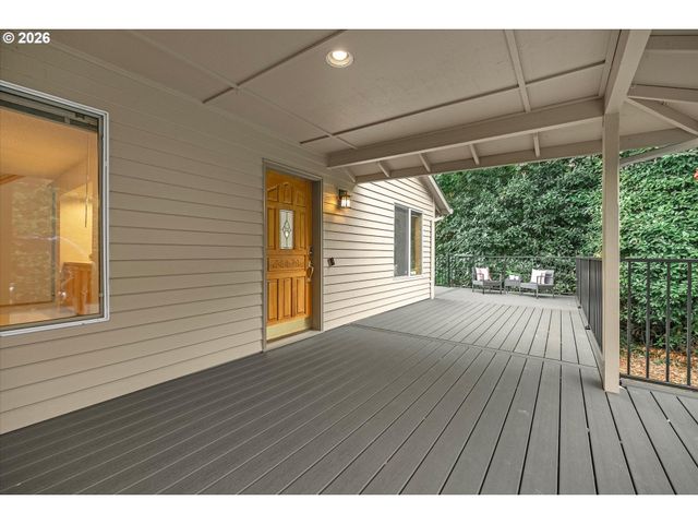1514 Ne MARINE Dr, Portland, OR 97211