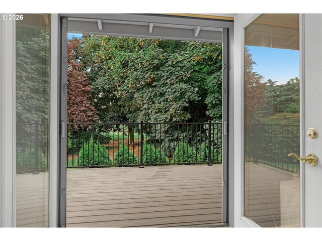 1514 Ne MARINE Dr, Portland, OR 97211