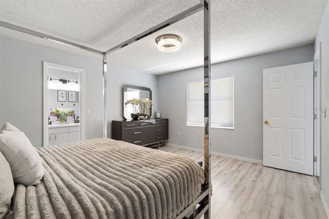 8025 RIDGEGLEN CIR W, Lakeland, FL 33809