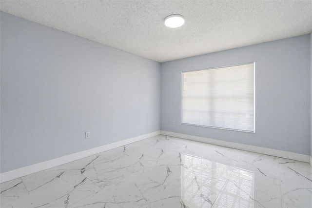 8025 RIDGEGLEN CIR W, Lakeland, FL 33809