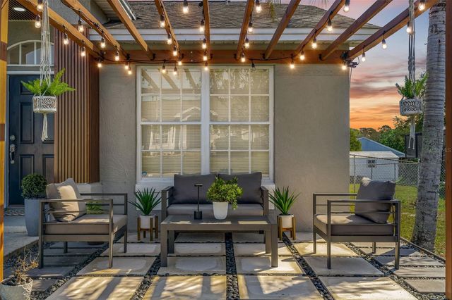 8025 RIDGEGLEN CIR W, Lakeland, FL 33809