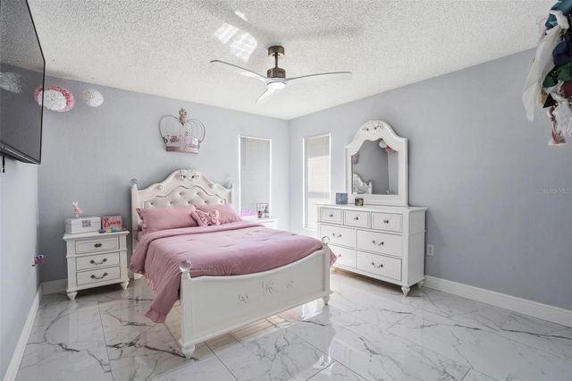 8025 RIDGEGLEN CIR W, Lakeland, FL 33809