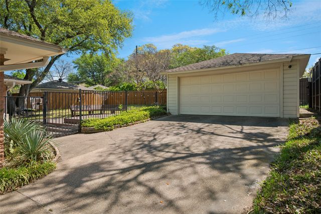 9906 Crestwick Drive, Dallas, TX 75238
