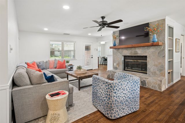 9906 Crestwick Drive, Dallas, TX 75238