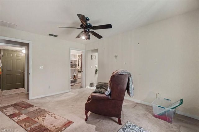 524 SW 23rd TER, Cape Coral, FL 33991