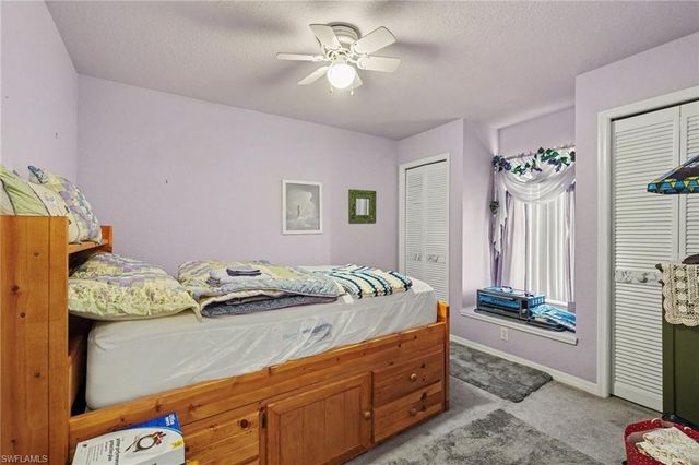 524 SW 23rd TER, Cape Coral, FL 33991