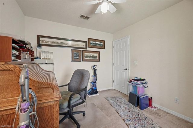 524 SW 23rd TER, Cape Coral, FL 33991