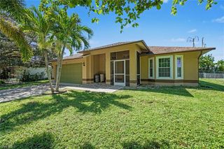 524 SW 23rd TER, Cape Coral, FL 33991