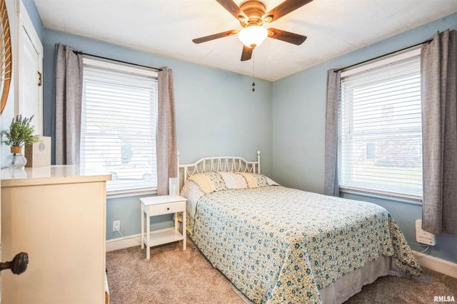 1901 25TH Street, Moline, IL 61250