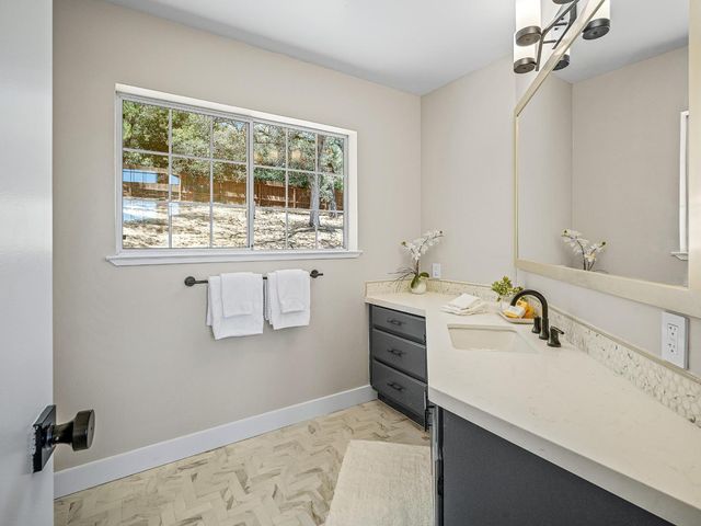 850 Mount Rainer, El Dorado Hills, CA 95762