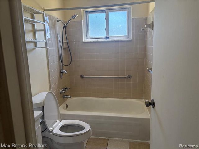 32047 Linderman Avenue, Warren, MI 48093