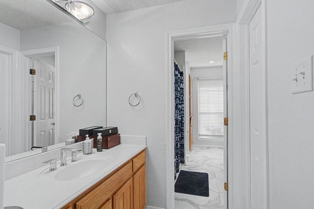 6400 Briercliff Court, Fort Worth, TX 76132