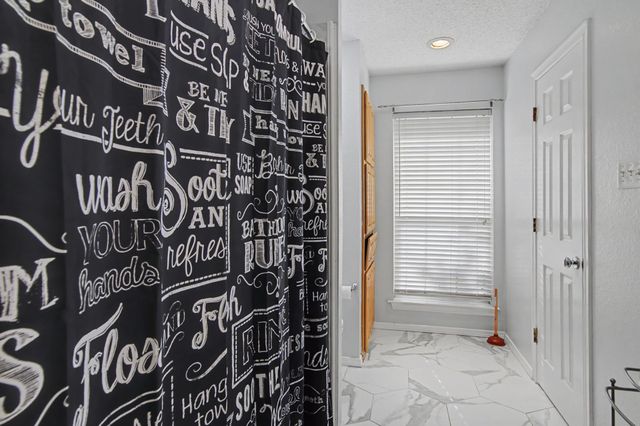 6400 Briercliff Court, Fort Worth, TX 76132