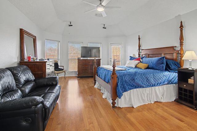 6400 Briercliff Court, Fort Worth, TX 76132